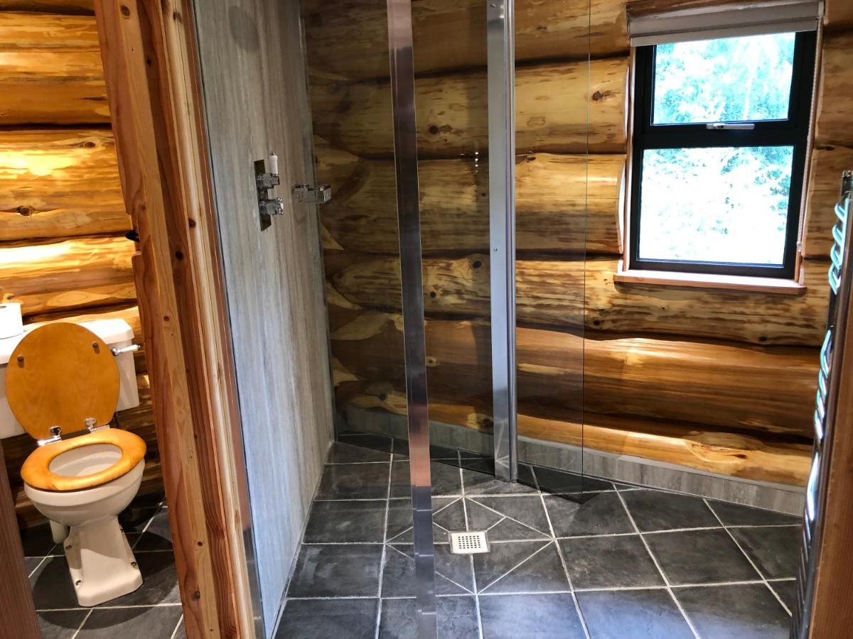 Coed Y Marchog Woodland Retreat Villa เฮริฟอร์ด ภายนอก รูปภาพ