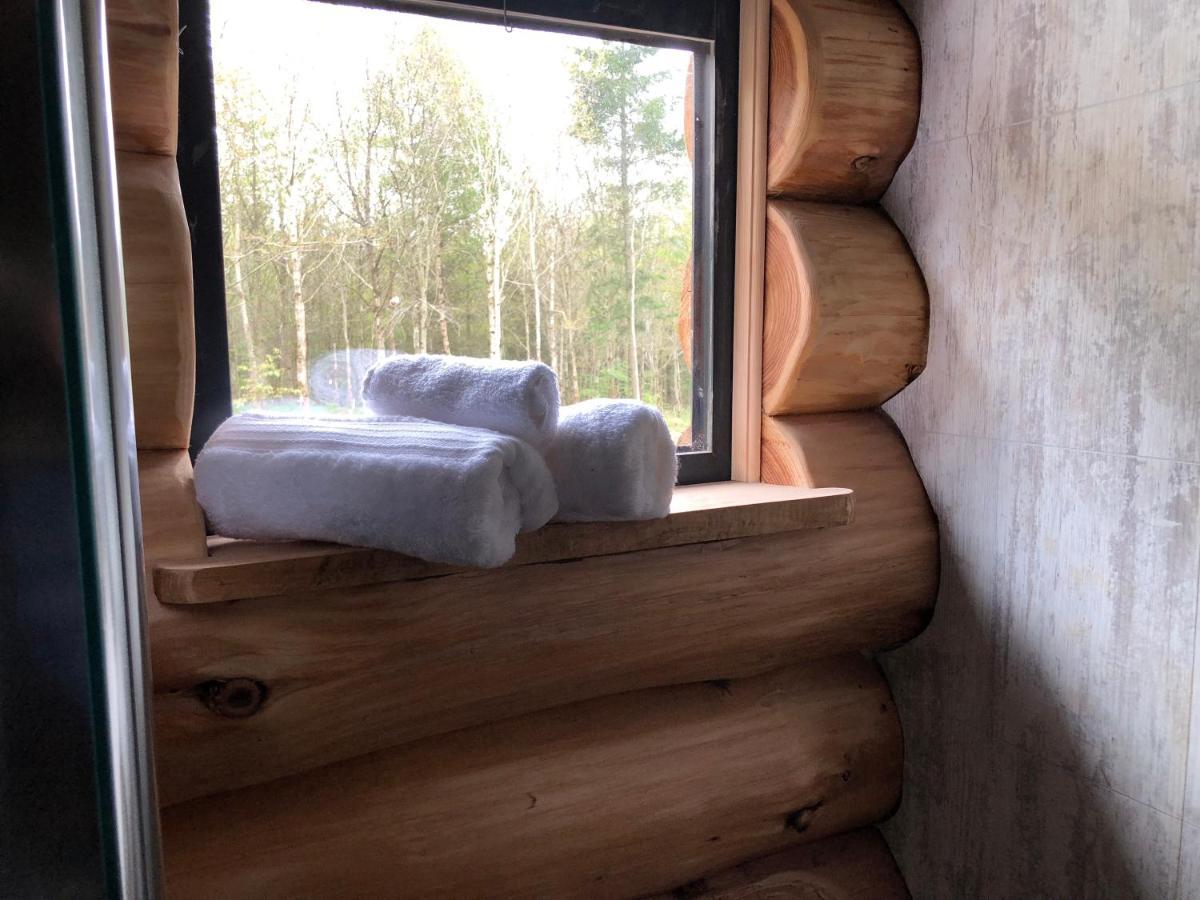 Coed Y Marchog Woodland Retreat Villa เฮริฟอร์ด ภายนอก รูปภาพ